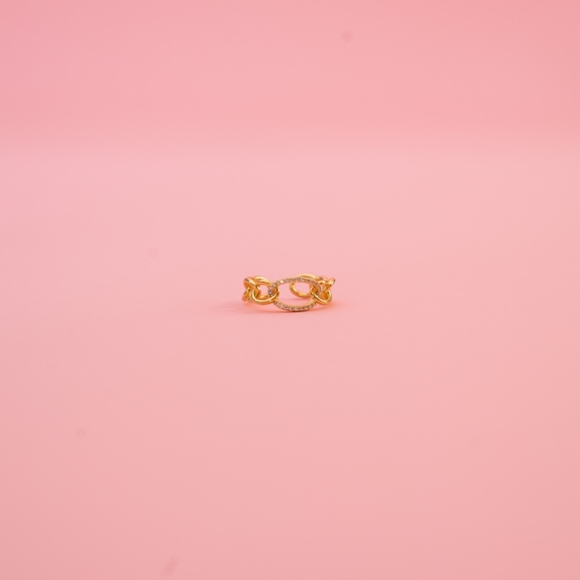 Delicate Open Chain Ring - Picture 4 of 5